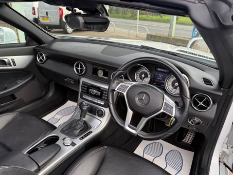 Mercedes-Benz SLK 1.8 SLK200 AMG Sport G-Tronic+ Euro 5 (s/s) 2dr 31
