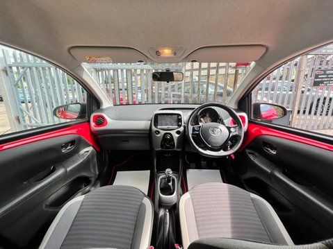 Toyota Aygo VVT-I X-PLAY 25