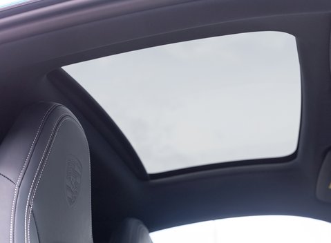 Porsche 911 (992) Carrera S 14