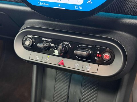 Mini Hatch 2.0S Sport Hatchback 3dr Petrol Steptronic Euro 6 (s/s) (204 ps) 62