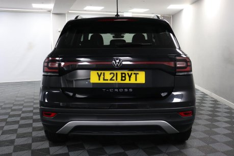 Volkswagen T-Cross SE TSI 8