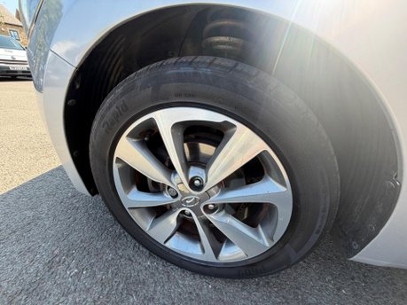 Hyundai i20 MPI SE BLUE DRIVE 14