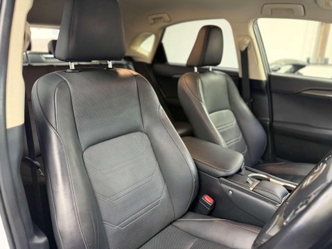 Lexus NX 2.5 300h Luxury SUV 5dr Petrol Hybrid E-CVT 4WD Euro 6 (s/s) (197 ps) 26