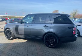 Land Rover Range Rover 3.0 SDV6 VOGUE AUTO 17