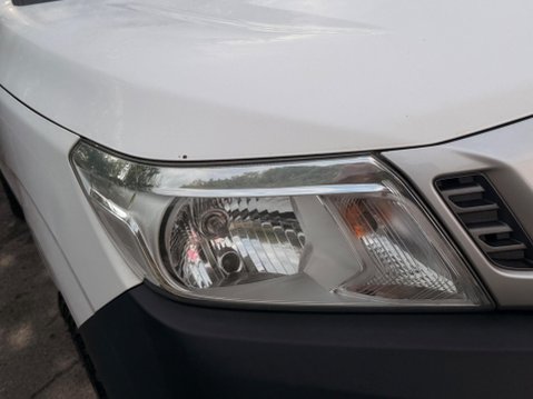 Nissan Navara DCI VISIA 4X4 SHR KCB 13
