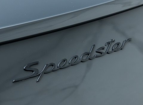 Porsche 911 SPEEDSTER (991) 38