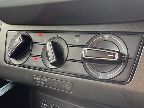 SEAT Arona TSI SE TECHNOLOGY DSG 41