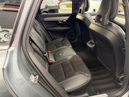 Volvo V90 2.0 D5 PowerPulse R-Design Pro Estate 5dr Diesel Auto AWD Euro 6 (235PS) 37