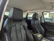 Land Rover Range Rover Evoque 2.2 Range Rover Evoque Pure Tech SD4 Auto 4WD 5dr 44