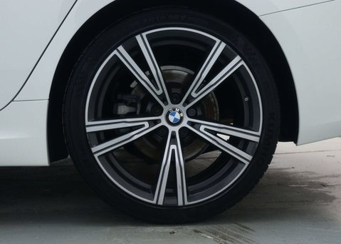 BMW 3 Series 2.0 320i M Sport Saloon 4dr Petrol Auto Euro 6 (s/s) (184 ps) 16