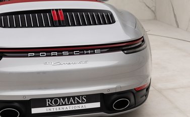 Porsche 911 Carrera 4S Cabriolet (992) 25