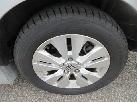 Honda Stepwagon Z RK5 + 8 SEATS 22