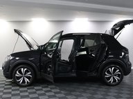 Volkswagen T-Cross SE TSI 6