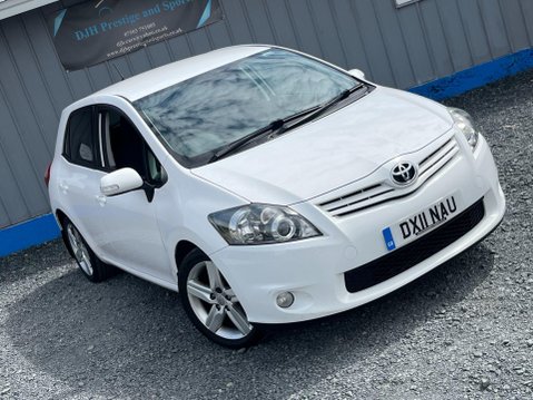Toyota Auris 1.6 V-Matic SR Euro 5 5dr 39