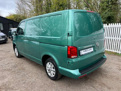 Volkswagen Transporter T28 TDI P/V HIGHLINE 12