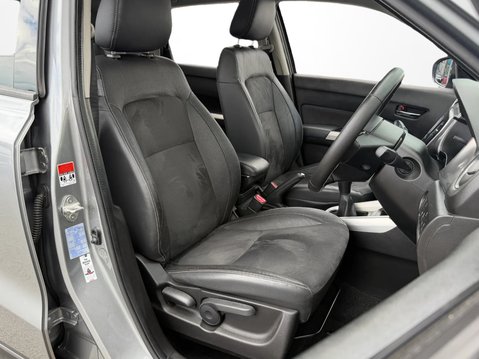 Suzuki Vitara 1.6 SZ5 5dr 19