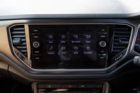 Volkswagen T-Roc SE TSI EVO DSG 21