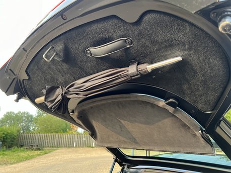 Aston Martin Vantage V8 71