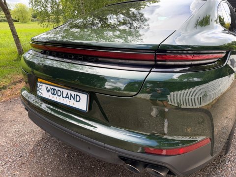 Porsche Panamera 4 PDK 65