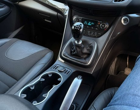 Ford Kuga TITANIUM TDCI 4x4 31