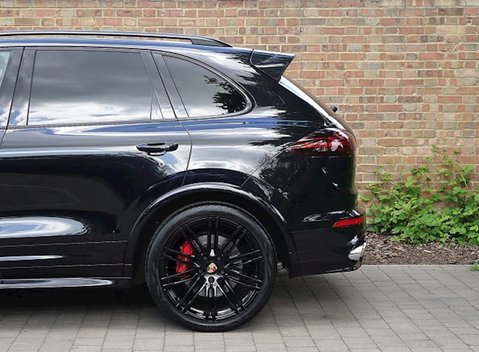 Porsche Cayenne Turbo 3