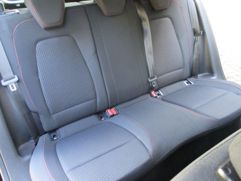 Ford Focus 1.0T EcoBoost ST-Line Euro 6 (s/s) 5dr 28