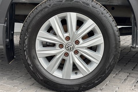 Volkswagen Crafter CR35 177 ps Tdi Trendline 4Motion DSG Panel Van - Diff Lock 33