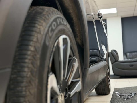 Vauxhall Crossland 1.2 Design SUV 5dr Petrol Manual Euro 6 (s/s) (83 ps) 12