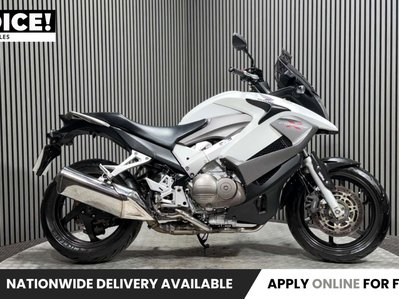 Honda VFR 2011 ONLY 22K NEW MOT SERVICED TOP BOX TOURER 800CC