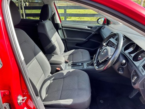 Volkswagen Golf SE TSI BLUEMOTION TECHNOLOGY DSG 7