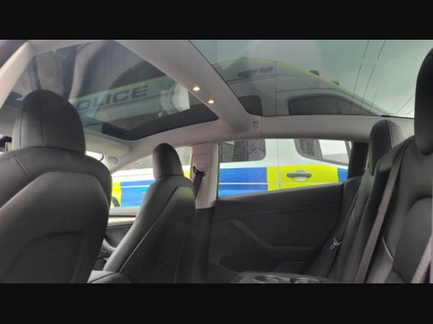 Tesla Model 3 MODEL 3 18