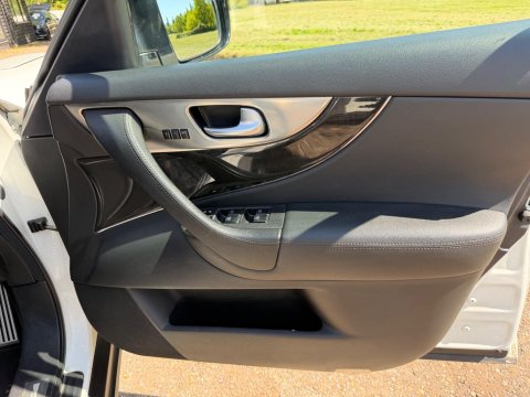 Infiniti FX FX30D 21