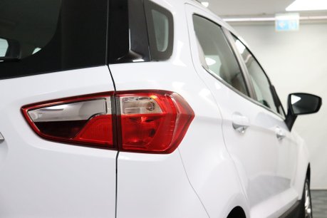 Ford Ecosport TITANIUM 22