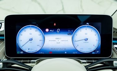 Mercedes-Benz S Class S580 Maybach First Class 33