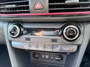 Hyundai KONA 1.6T PREMIUM GT 27