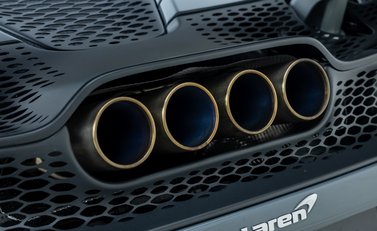 McLaren 765LT 43