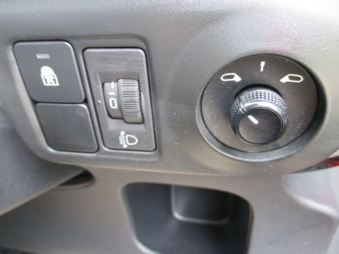 Citroen C4 Cactus 1.2 PureTech Feel Euro 6 5dr (Euro 6) 37
