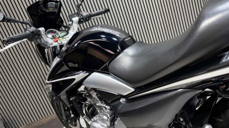Suzuki Inazuma GW 2014 ONLY 6K MOT SEPTEMBER 2027 WARRANTY A2 READY 250CC 17