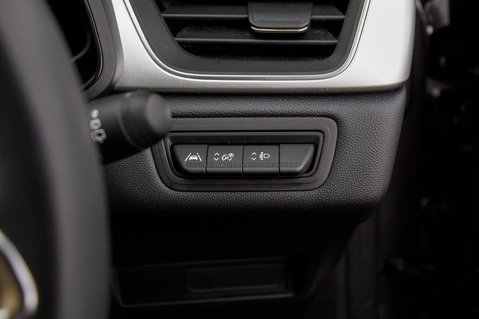 Renault Captur TECHNO E-TECH 14
