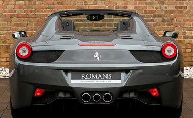 Ferrari 458 Spider 5