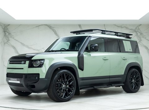 Land Rover Defender 110 75th Anniversary P400e 6