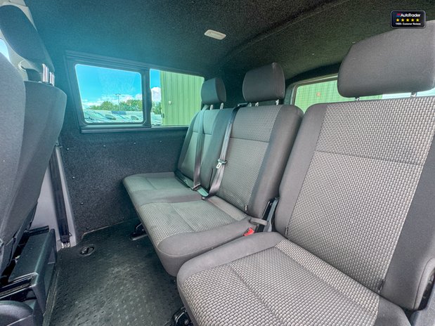 Volkswagen Transporter Crew Cab SWB L1H1 T32 Tdi Kombi Highline Air SELECT 12