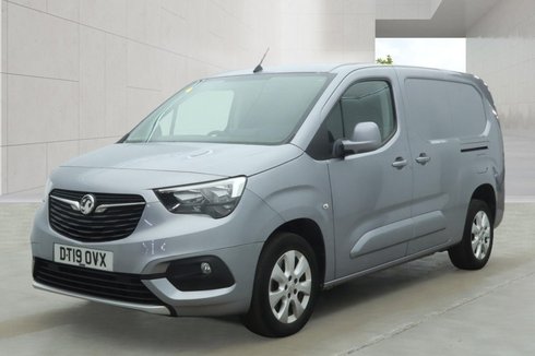 Vauxhall Combo LWB L2H1 Low Roof Limited 2300 Air Con Alloys Sensors EURO 6 NO VAT