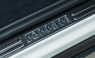 Ferrari Purosangue 32