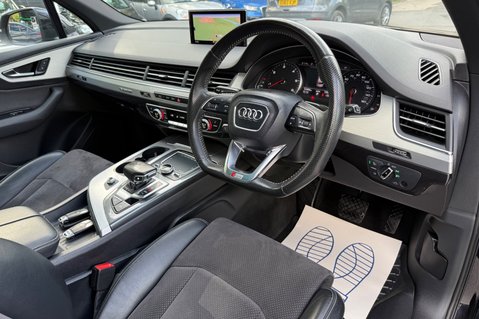 Audi Q7 TDI QUATTRO S LINE - ONE OWNER - PAN ROOF  33