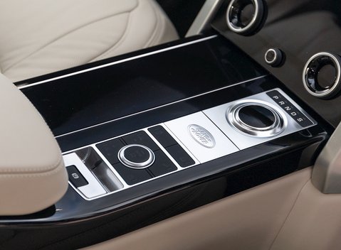 Land Rover Range Rover 4.4 SDV8 Autobiography 24