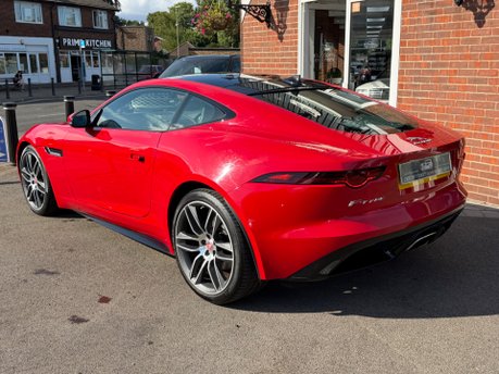 Jaguar F-Type I4 R-DYNAMIC 19