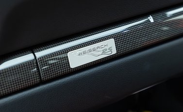 Porsche 911 GT2 RS Weissach (991) 19