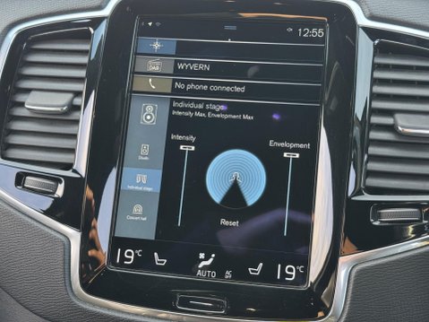 Volvo XC90 2.0 D5 PowerPulse R-Design Auto 4WD Euro 6 (s/s) 5dr 76