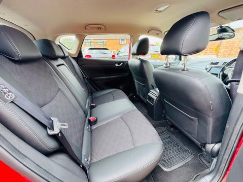 Nissan Pulsar 1.2 DIG-T Tekna Hatchback 5dr Petrol Manual Euro 5 (s/s) Euro 5 (115 ps) 10